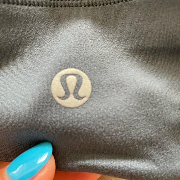 lululemon reversible align bra size 6 - Picture 5 of 5